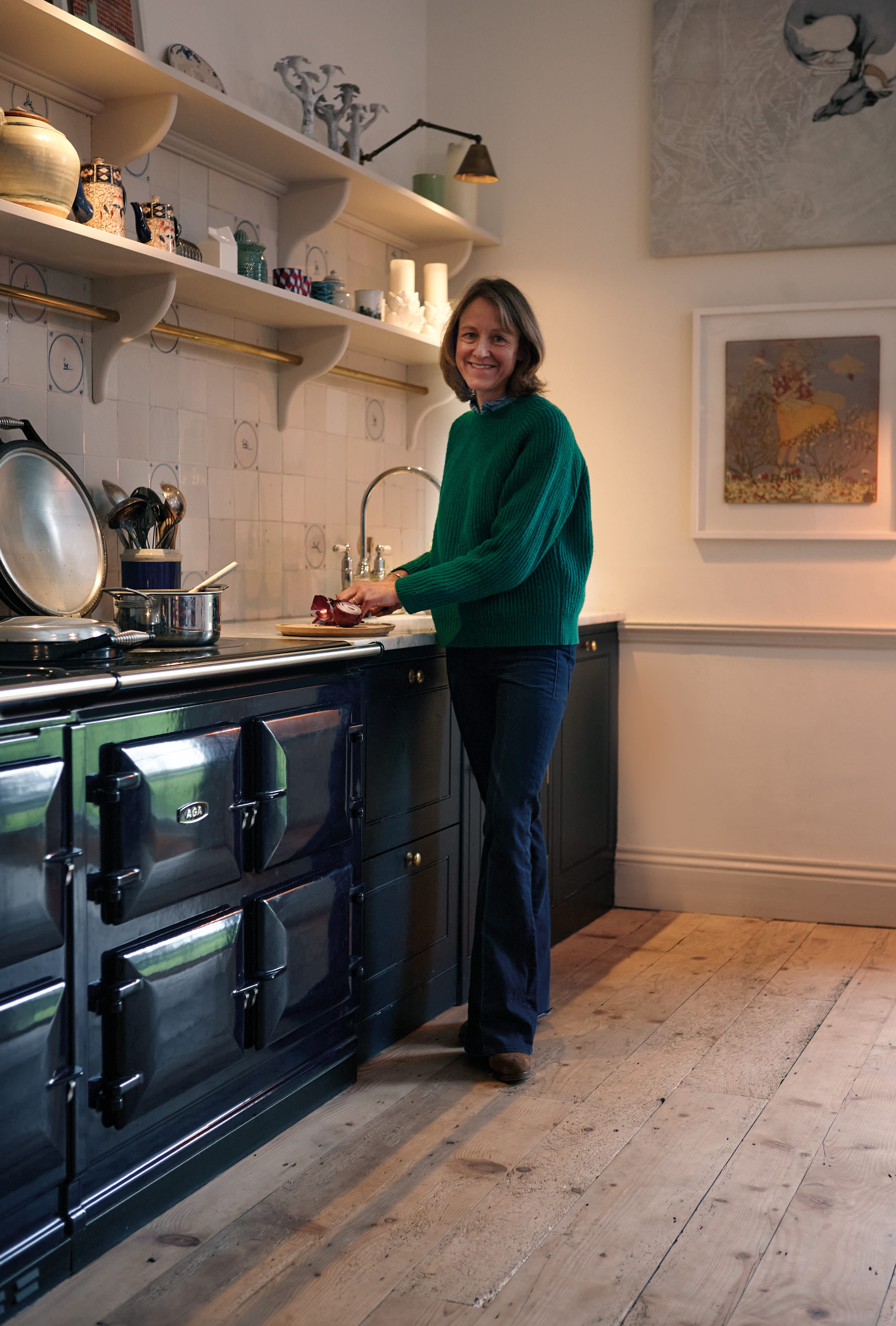 Hatta Byng standing in front of AGA
