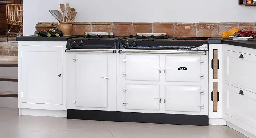 AGA 3 Series 160 in White
