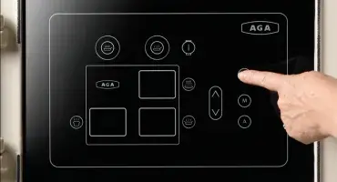 How to Use the AGA eR7 Control Panel