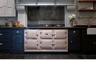 AGA 7 Series 150 in Blush with Navy cabinetry 