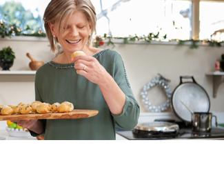 AGA Demonstrator Naomi Hansell 