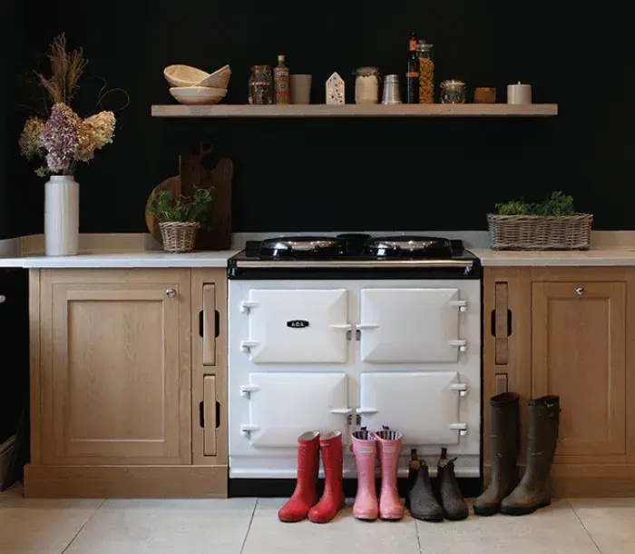 AGA 7 Series 100 in White in Neptune kitchen 
