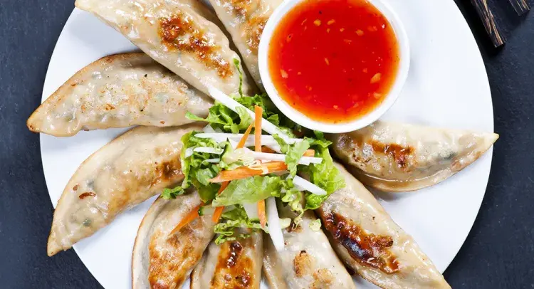 GUOTIE - Pot-Stickers (with Beef & Coriander)